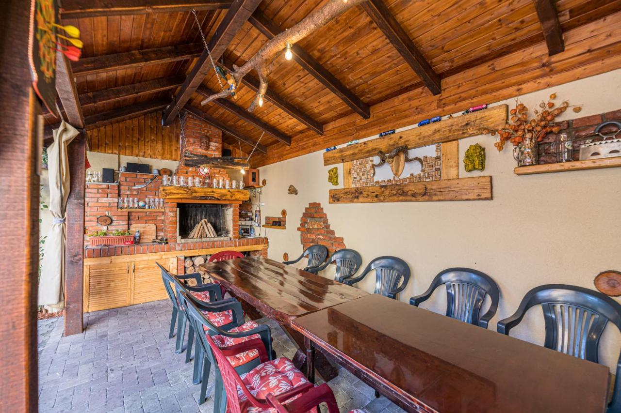 Villa Casa David à Săcele Extérieur photo