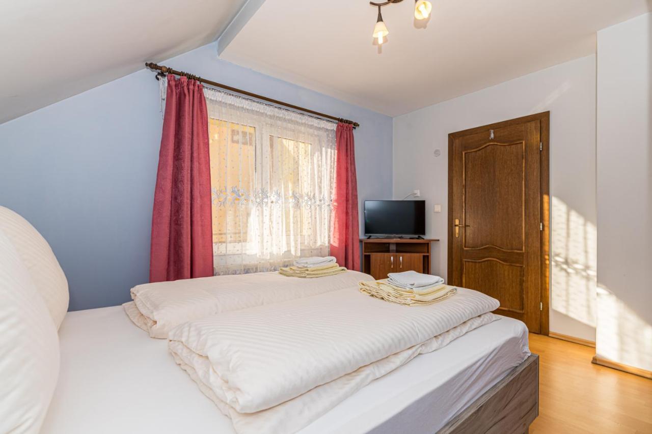 Villa Casa David à Săcele Extérieur photo