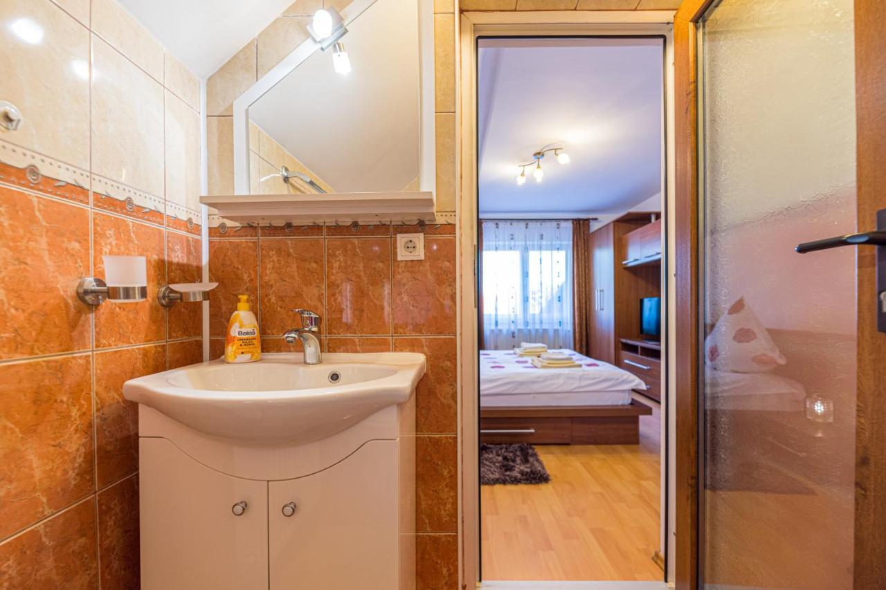 Villa Casa David à Săcele Extérieur photo