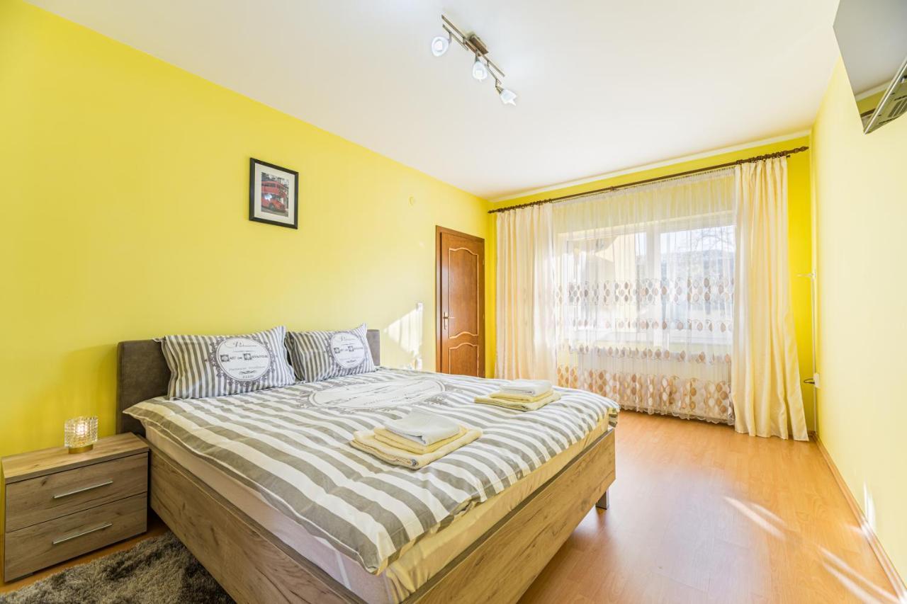 Villa Casa David à Săcele Extérieur photo