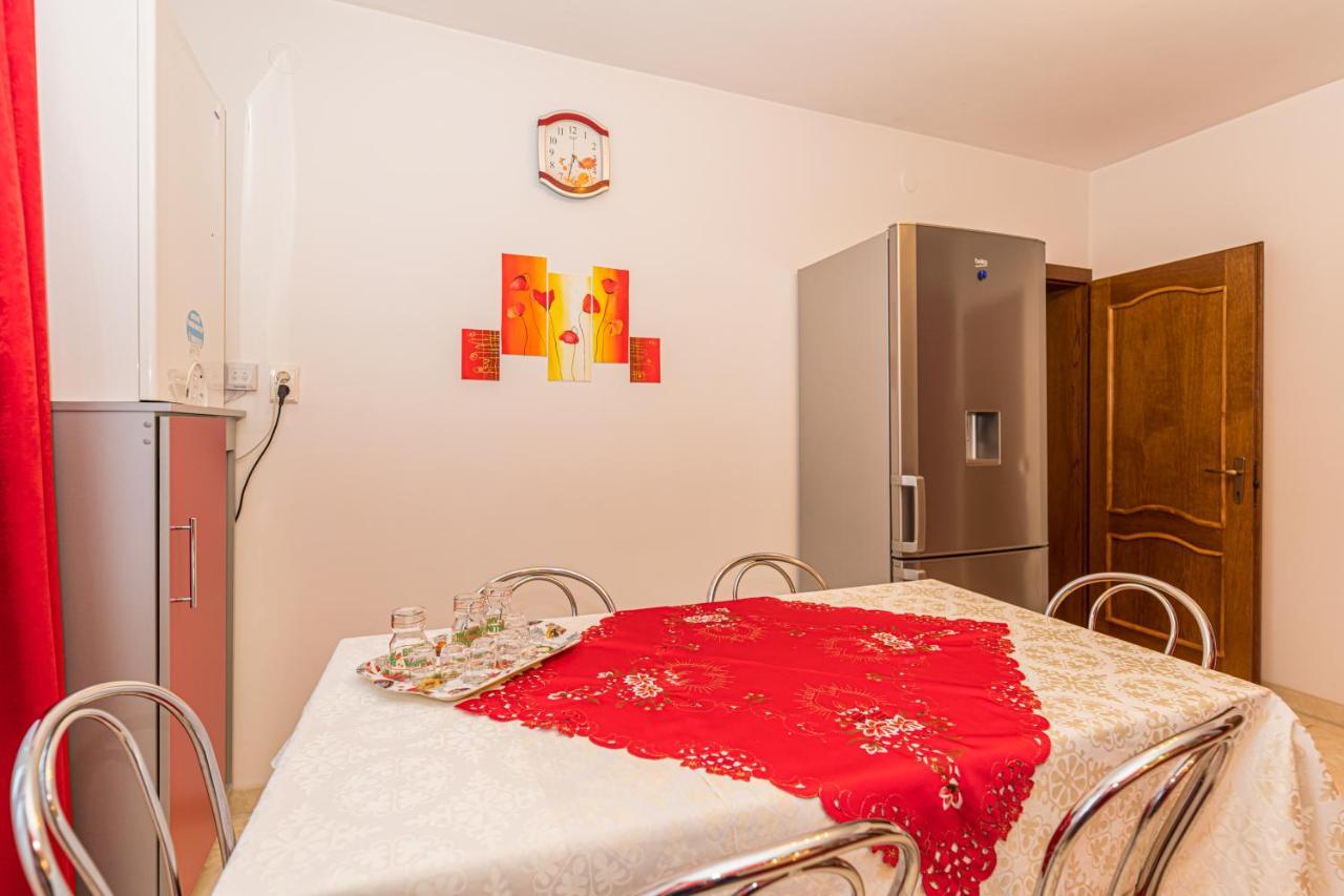 Villa Casa David à Săcele Extérieur photo