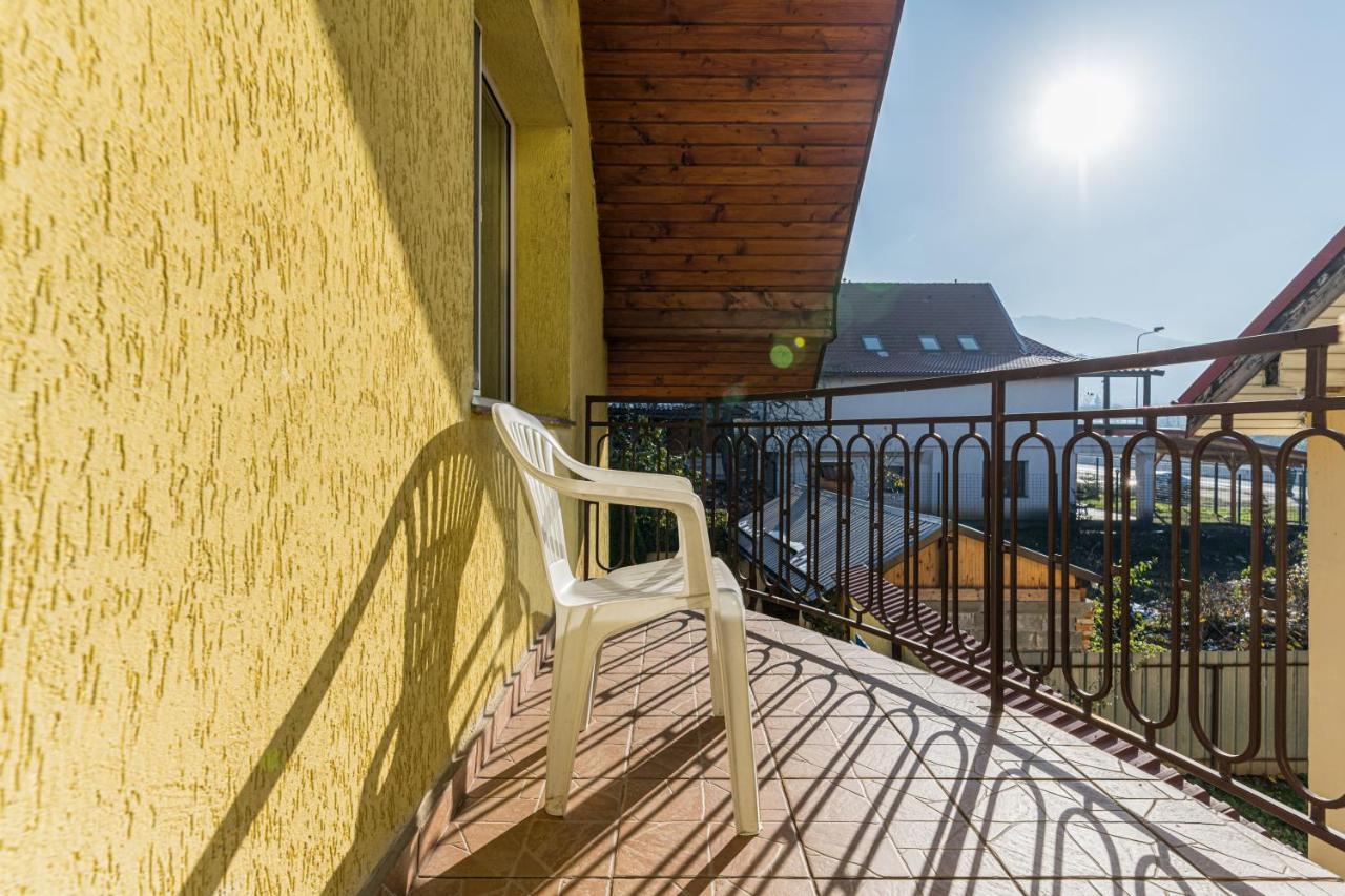 Villa Casa David à Săcele Extérieur photo