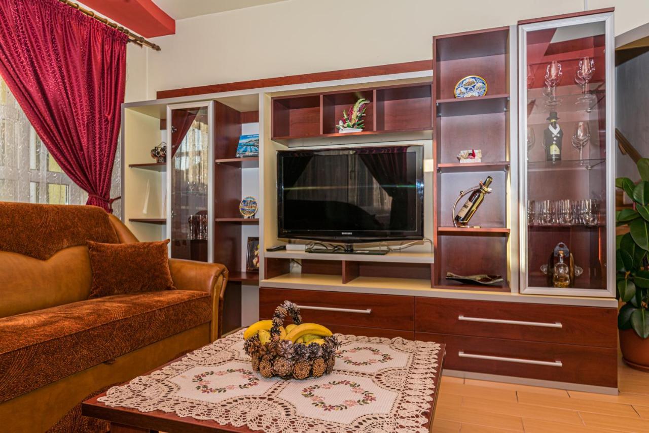 Villa Casa David à Săcele Extérieur photo